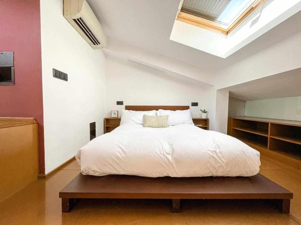 Loft Cort Reial Atico In The Heart Of The Old Town Daire Girona Dış mekan fotoğraf