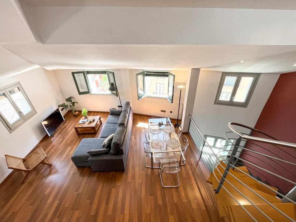 Loft Cort Reial Atico In The Heart Of The Old Town Daire Girona Dış mekan fotoğraf